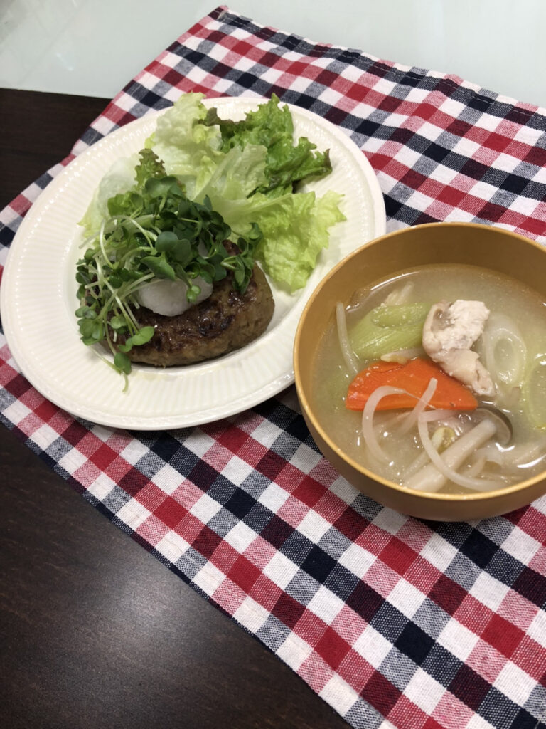 ヨシケイカットミール一日目のごはん